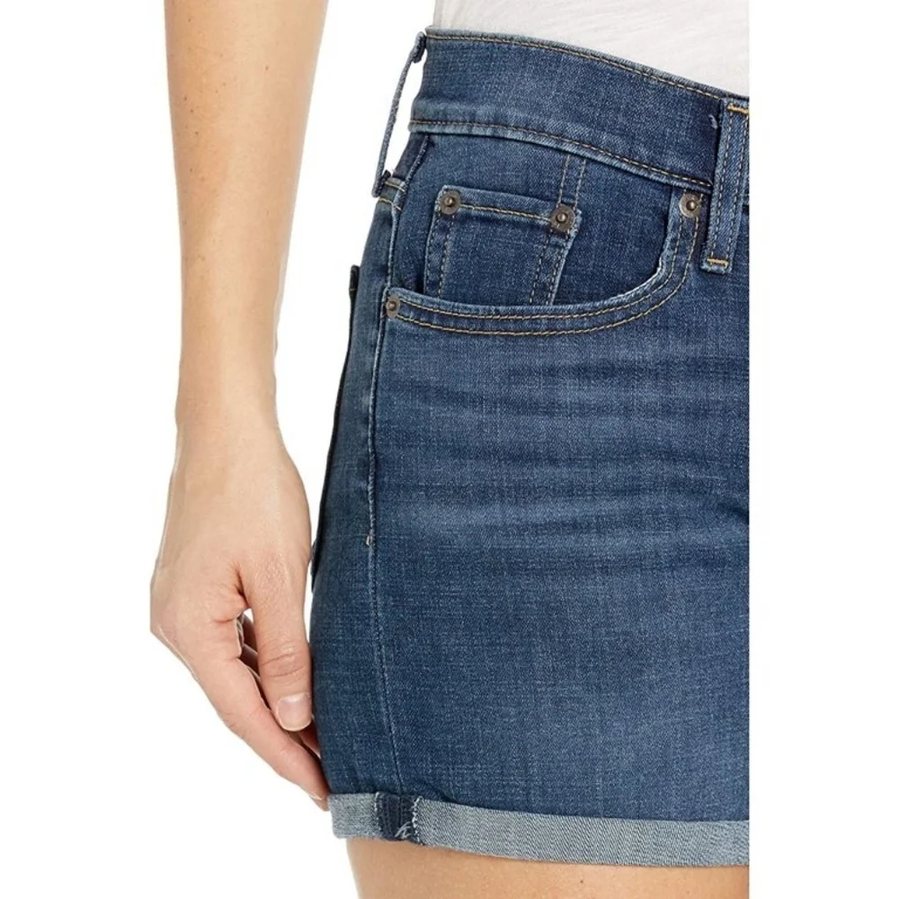 Levi’s Classic Blue Denim Shorts Size 31 High Rise Mom Shorts Mid Length